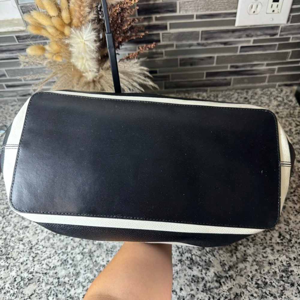 Kate Spade | Women’s Black and White Striped Tote Bag